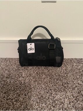 ALO Yoga Black Duffel with Top Handles and Shoulder Strap
